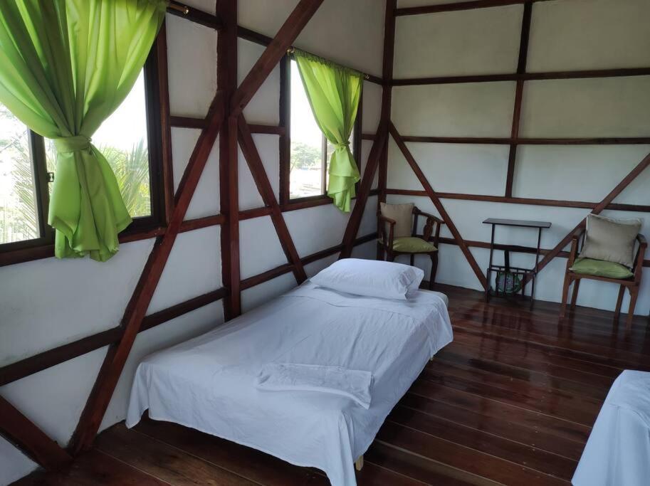 Cayo Ecovillage Puerto Cayo Εξωτερικό φωτογραφία